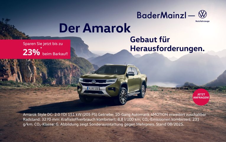 Amarok Volkswagen Nutzfahrzeuge Grüner Amarok auf dem Berg